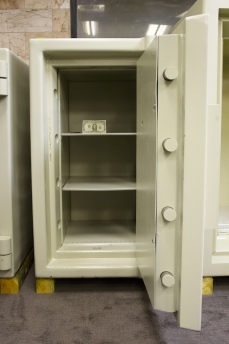 Used Tann Fortress 3520 TRTL30X6 Equivalent High Security Safe